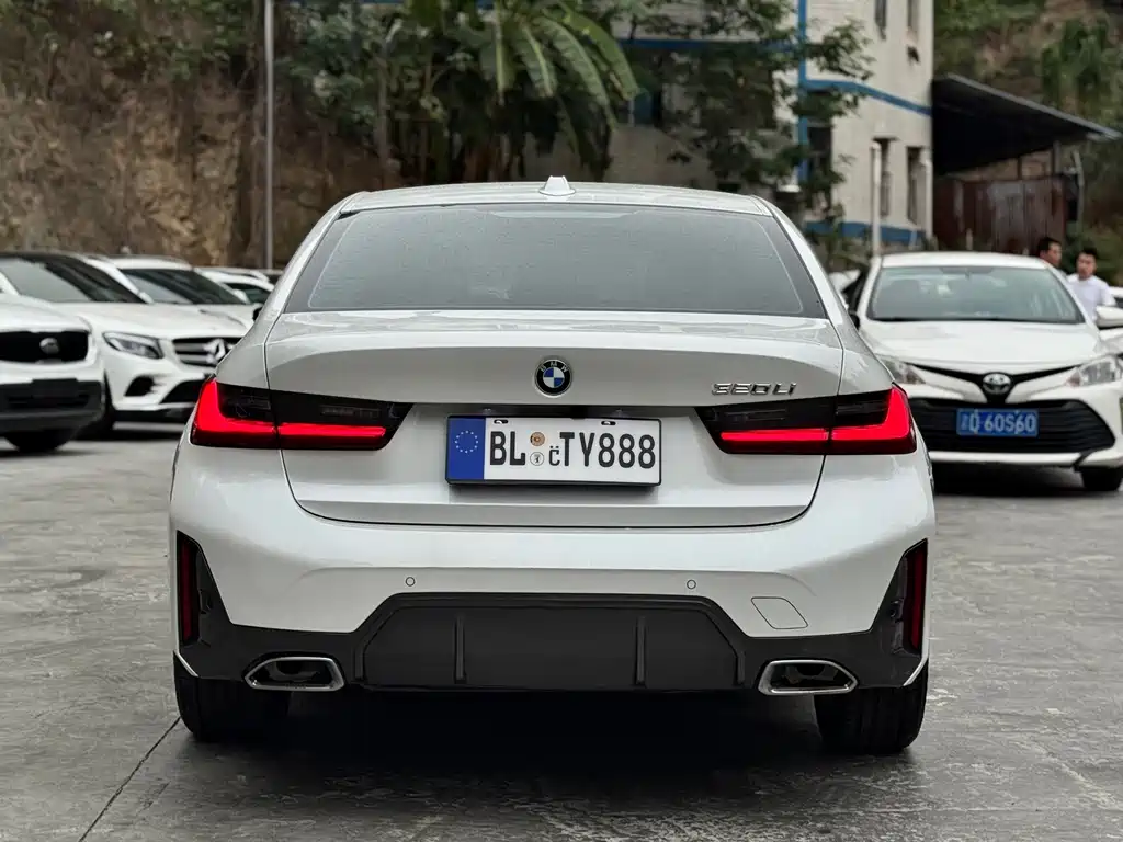 BMW 3 Series — миниатюра 14