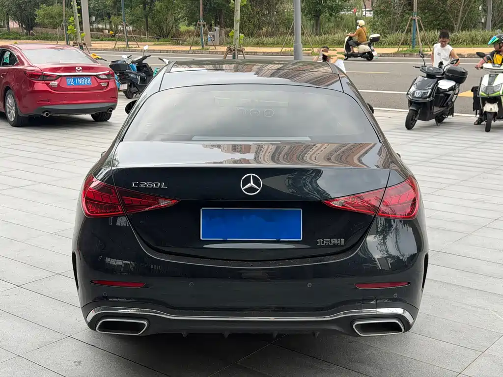 Mercedes-Benz C-Class — миниатюра 5