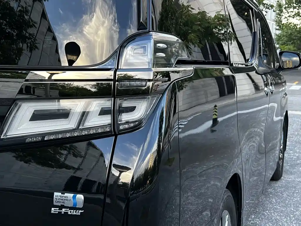 Toyota Vellfire — миниатюра 15