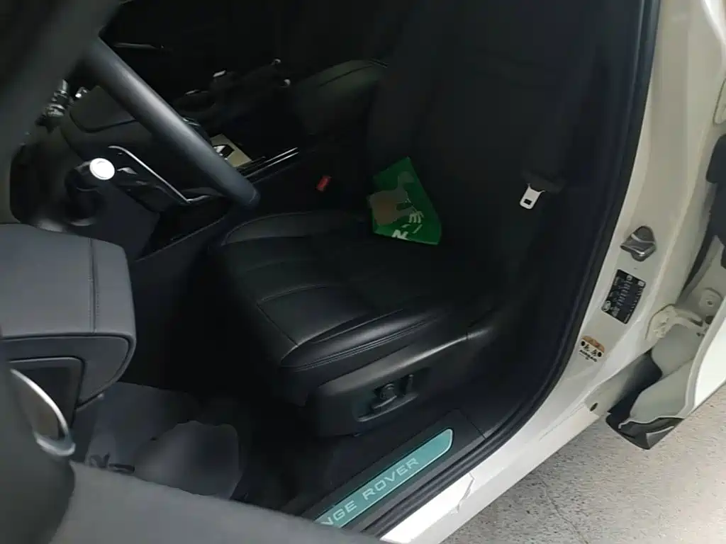 Land Rover Evoque — миниатюра 15