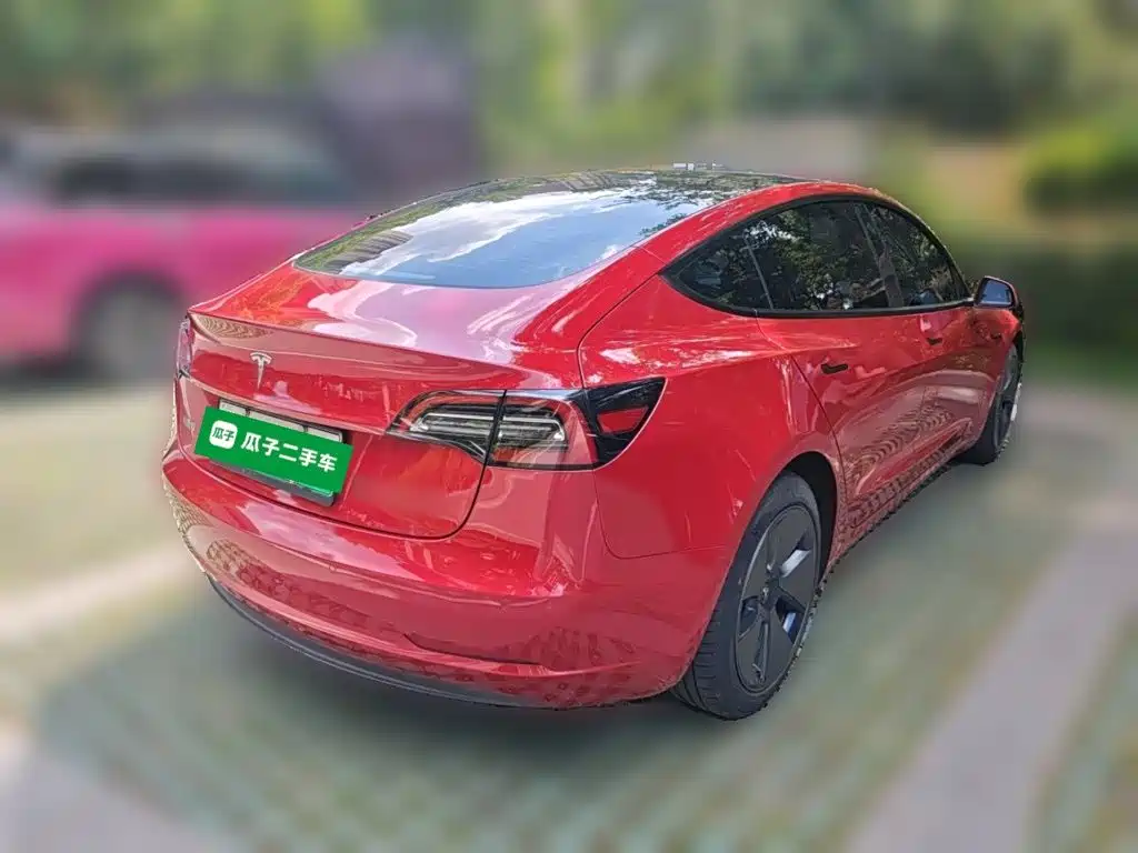 Tesla Model 3 — миниатюра 4