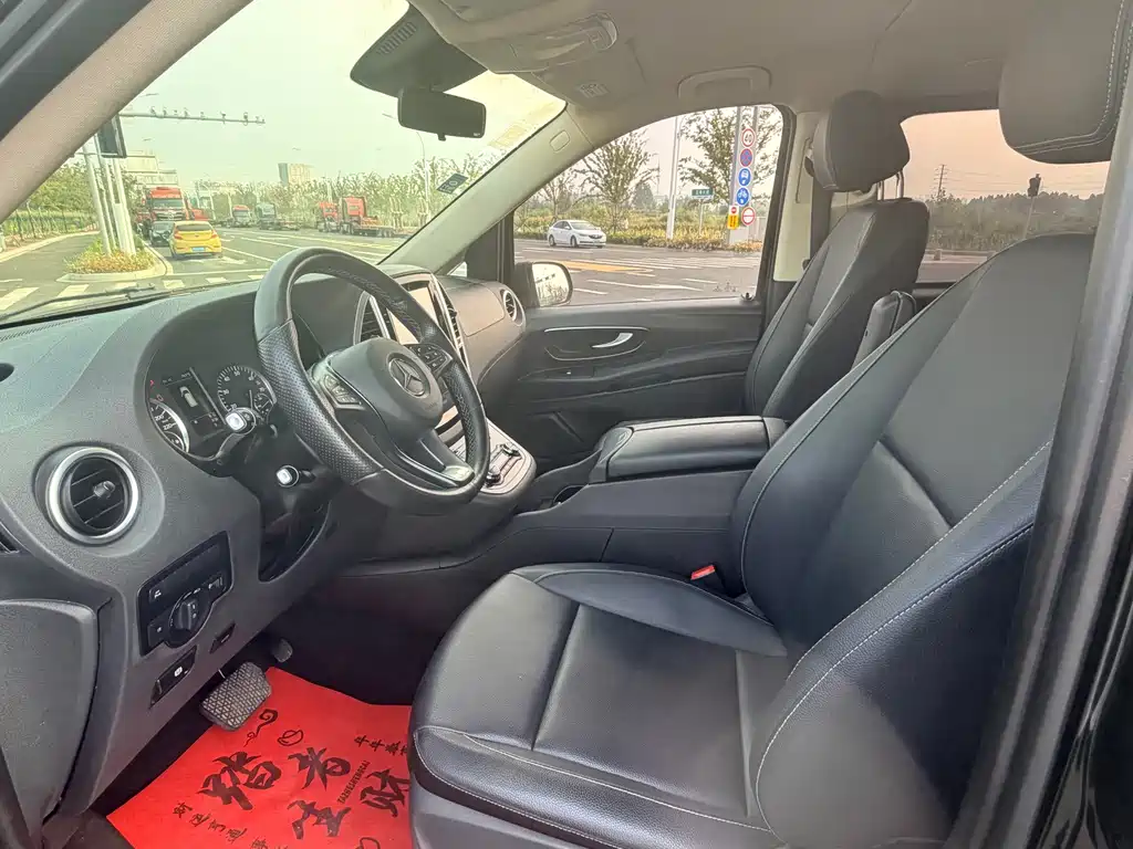 Mercedes-Benz Vito — миниатюра 4