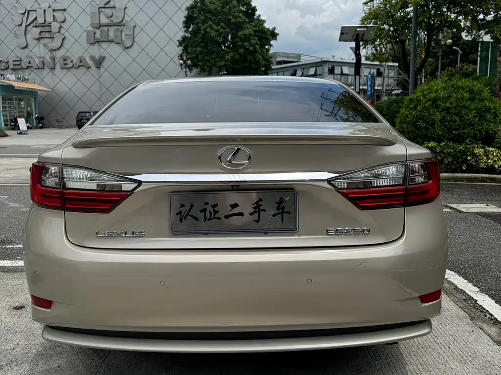 Lexus ES — фотографии объявления, Фото 15