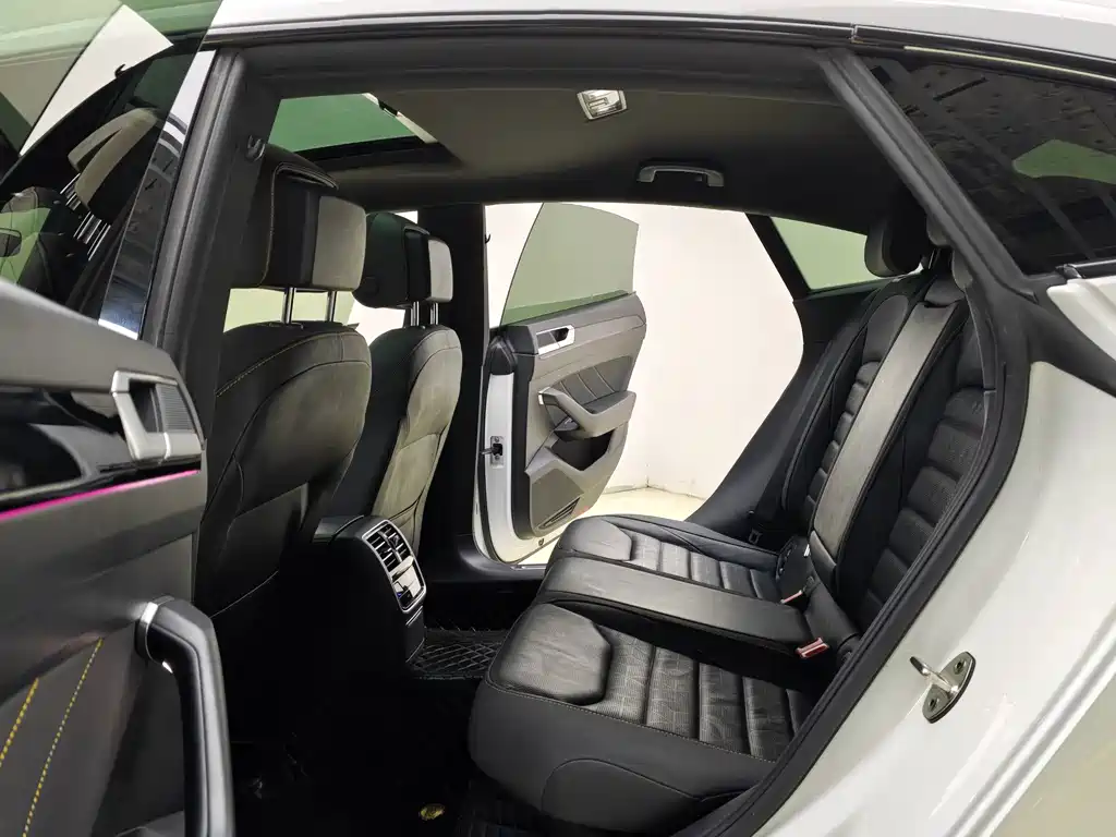 Volkswagen CC — миниатюра 10