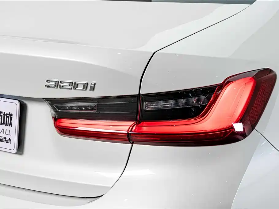 BMW 3 Series — миниатюра 8