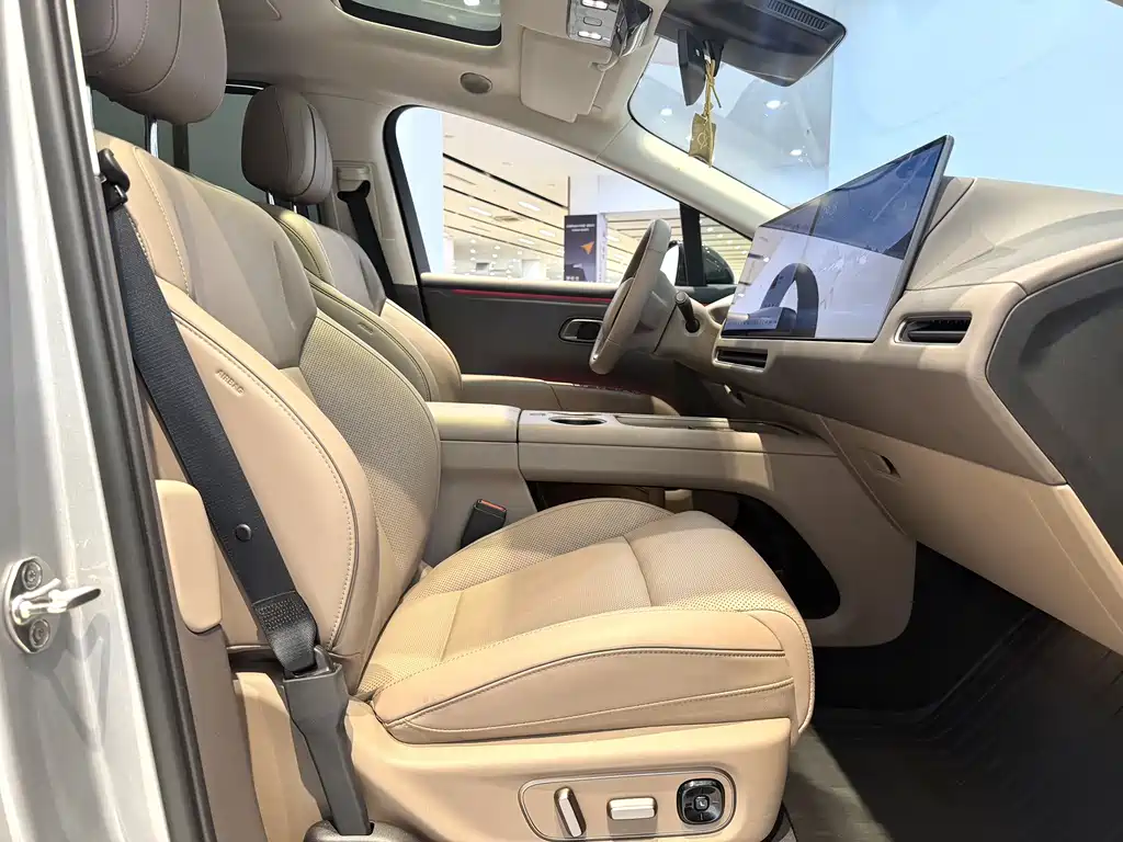 Li Auto Идеальный I8 — миниатюра 12