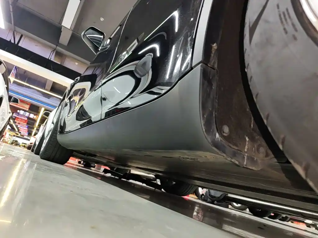 Tesla Model Y — миниатюра 22