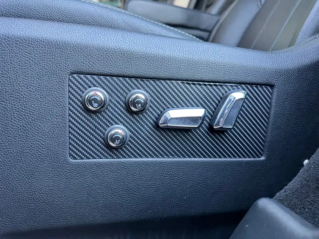 Land Rover Discovery — миниатюра 21