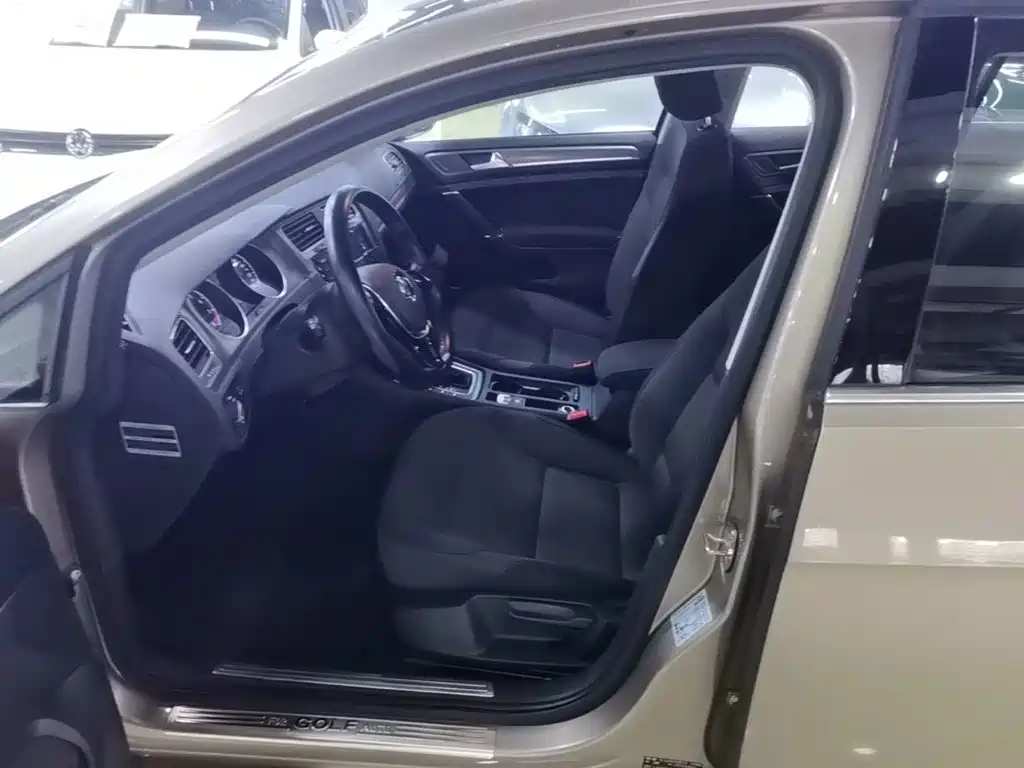 Volkswagen Golf — миниатюра 15