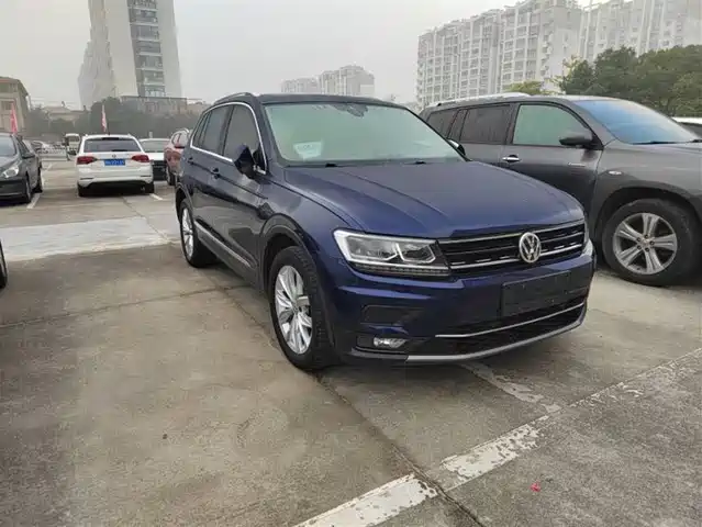 VOLKSWAGEN TIGUAN 2018