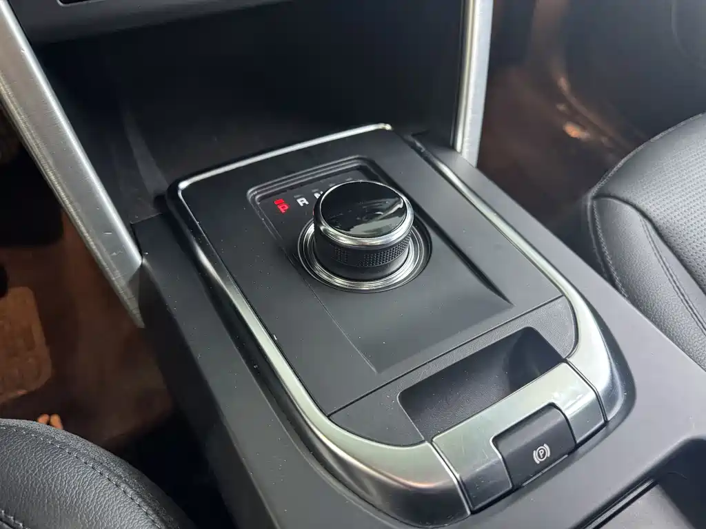 Land Rover Discovery Sport 2018 240PS SE