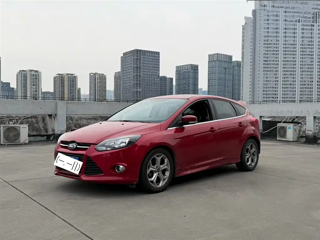 Ford Focus 2012 Hatchback 2.0L Auto Luxury Sport Type