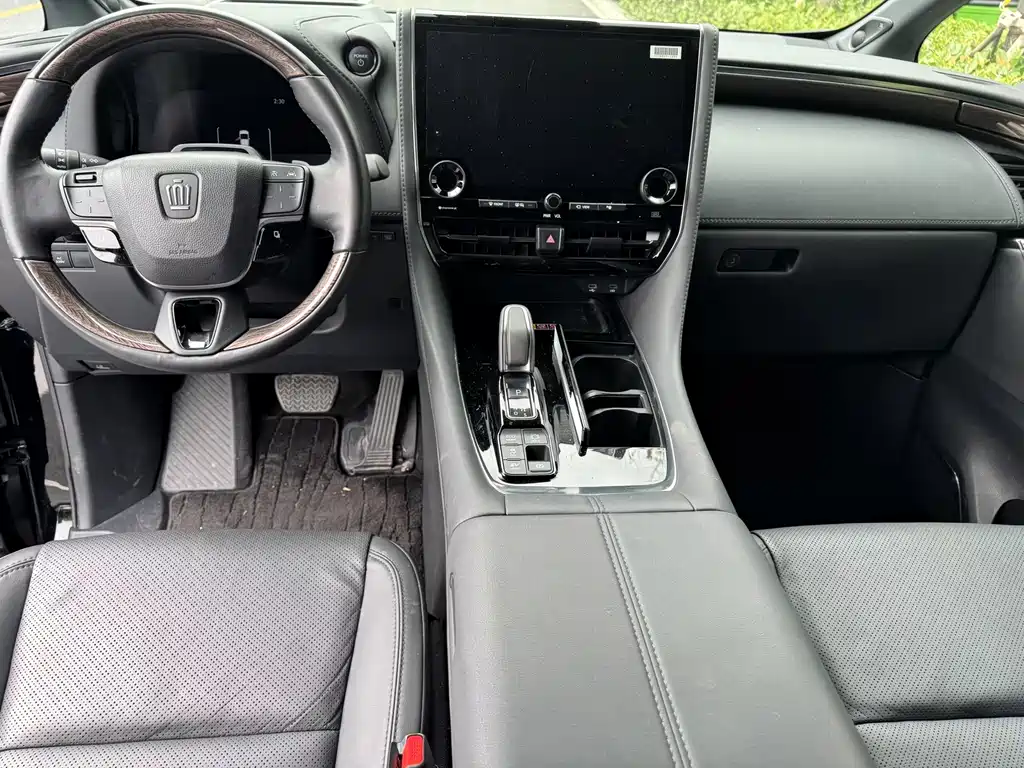Toyota Vellfire — миниатюра 5