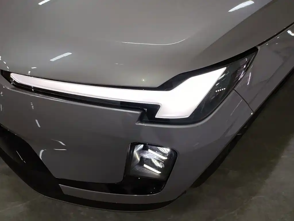 Volvo гибрид Volvo XC70 plug-in — миниатюра 24