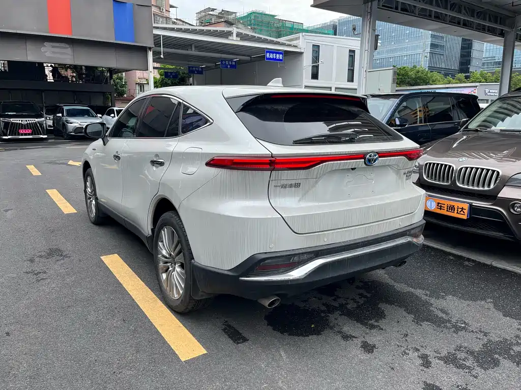 Toyota Harrier — миниатюра 4