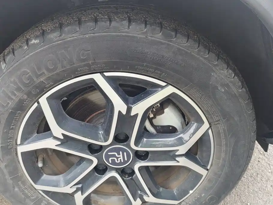 BYD Yuan Pro - фото 6