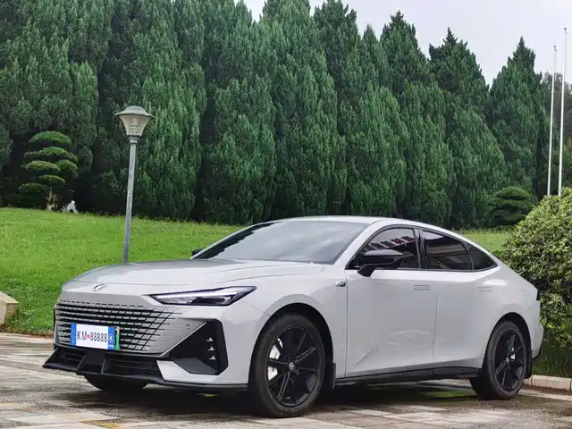 CHANGAN UNI V SMART IDD 2023