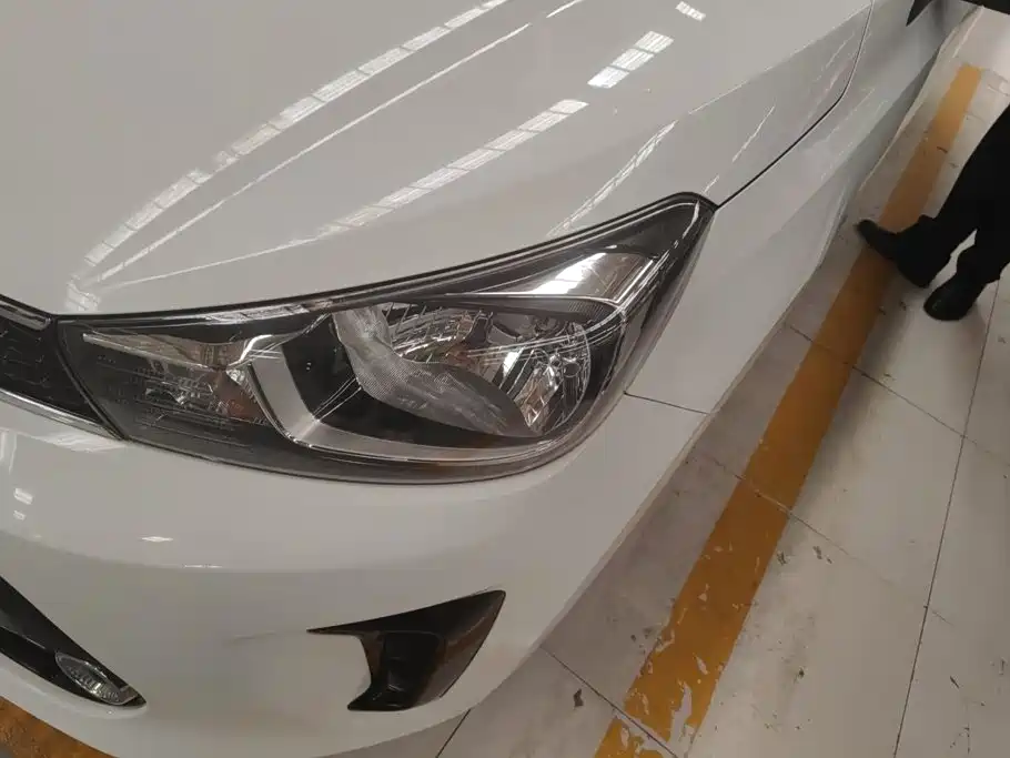 Kia Huanchi — миниатюра 5
