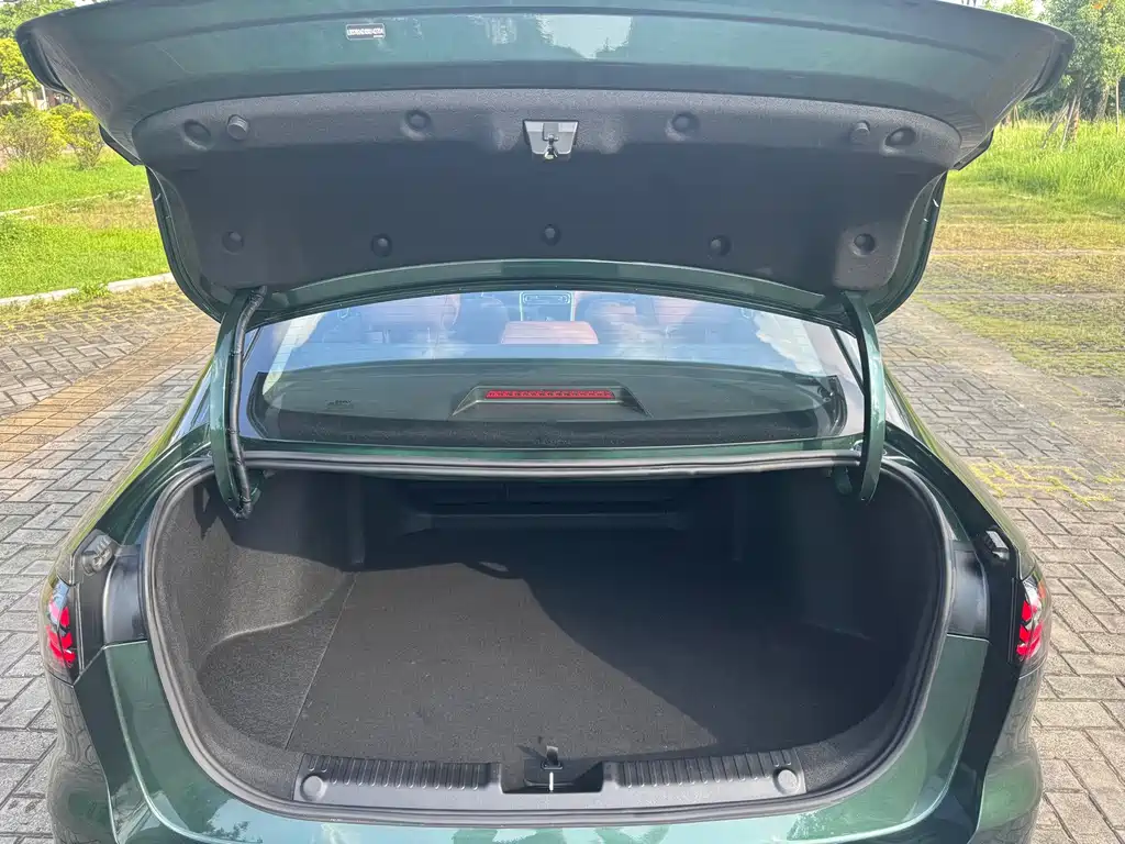Geely Emgrand - фото 25