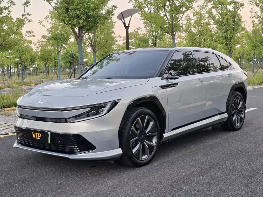 Honda Hiroyo Honda P7