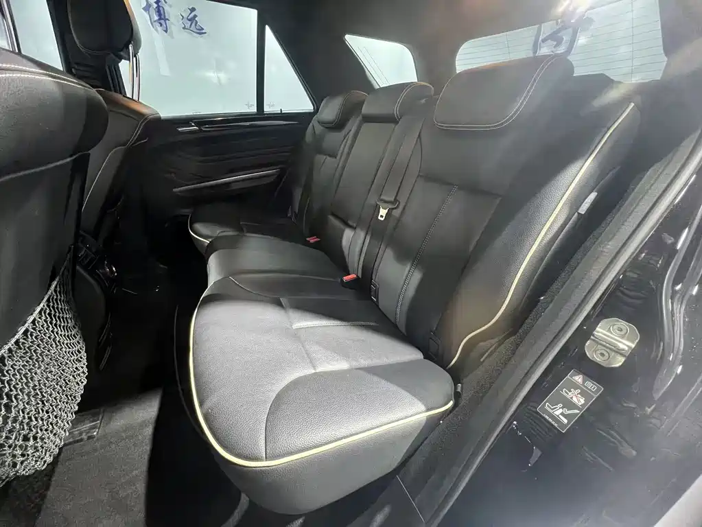 Mercedes-Benz M-Class — миниатюра 8
