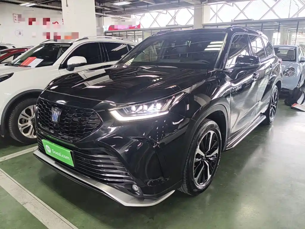 Toyota Crown Kluger — миниатюра 2