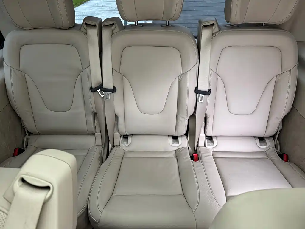 MERCEDES-BENZ V CLASS