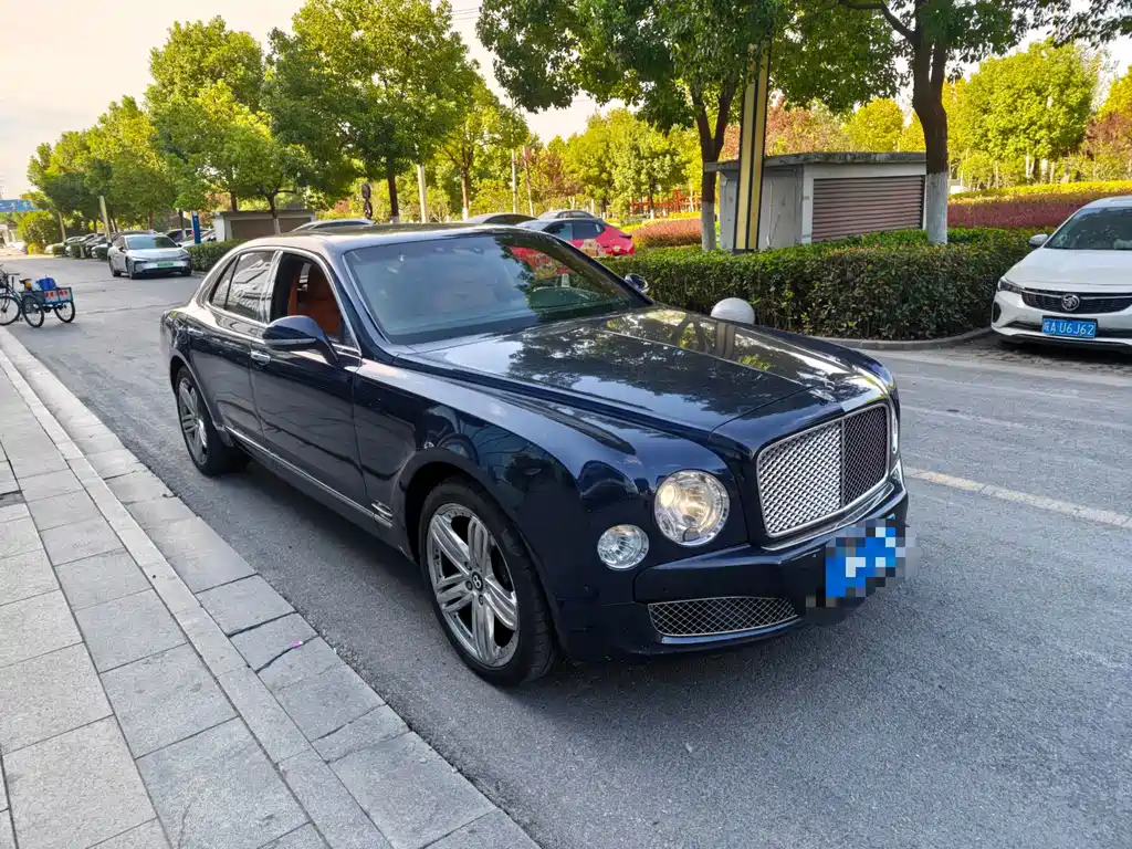 Bentley Mulsanne — миниатюра 3