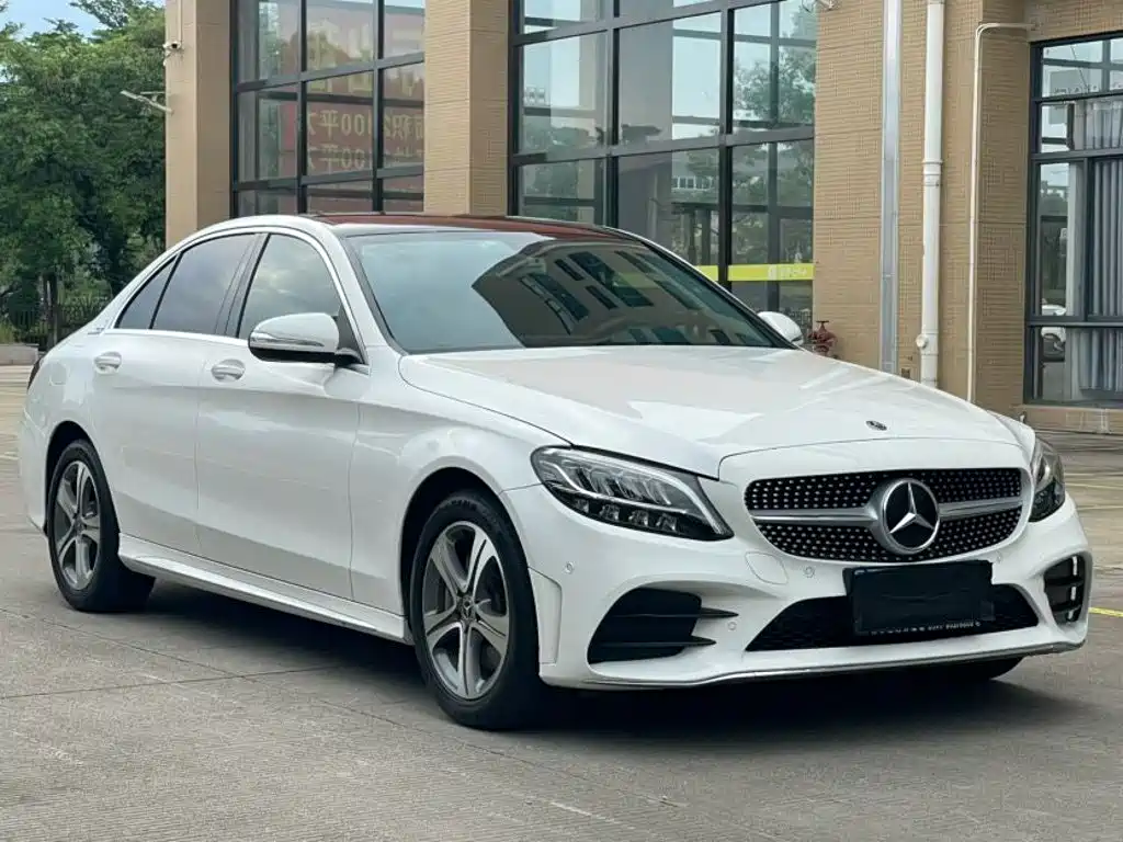 Mercedes-Benz C-Class — миниатюра 3