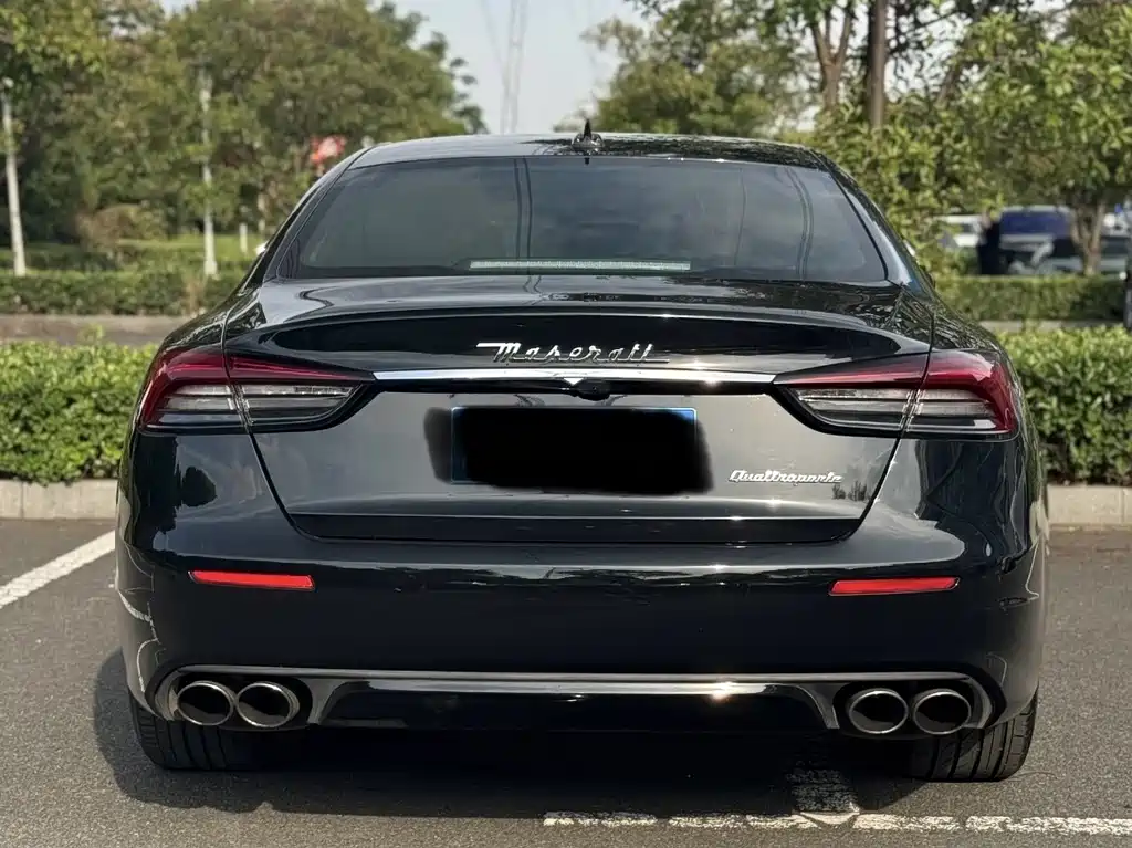 Maserati Quattroporte — миниатюра 17
