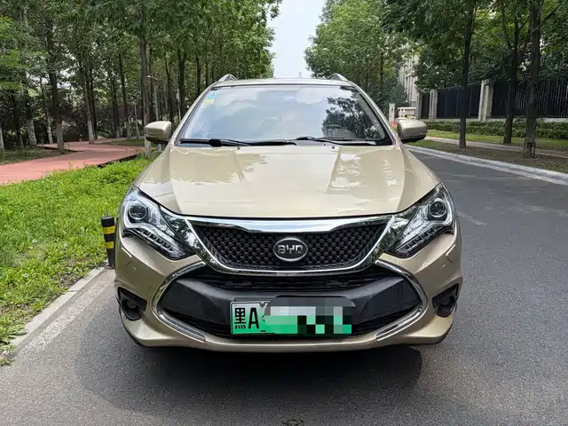 2016 BYD Tang