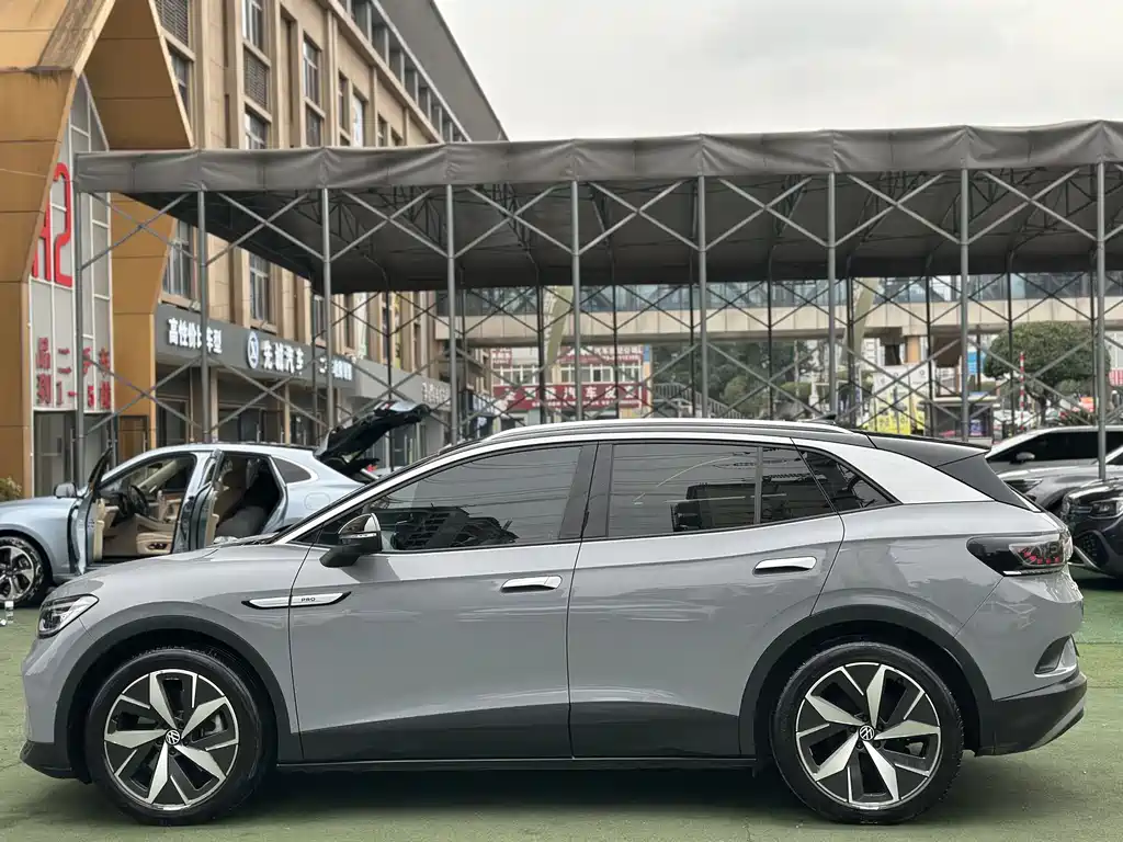 VOLKSWAGEN ID.4 CROZZ