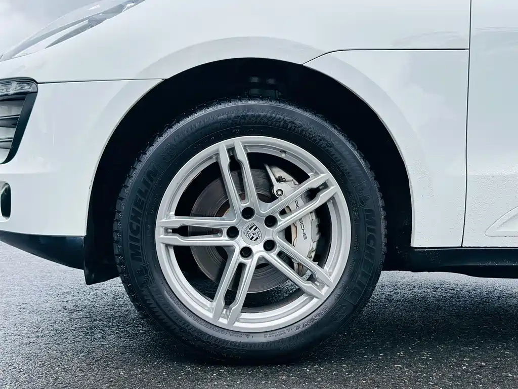 Porsche Macan — миниатюра 20