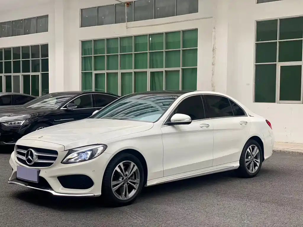Mercedes-Benz C-Class 2019