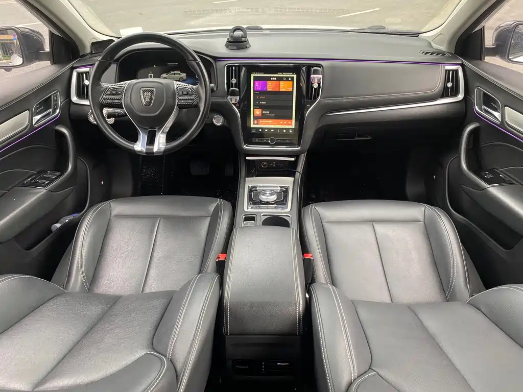 Roewe i6 New Energy — миниатюра 9
