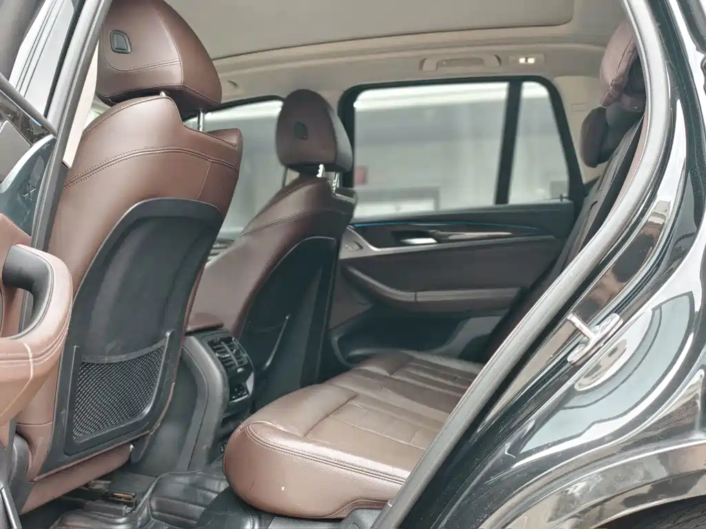 BMW X3 — миниатюра 13
