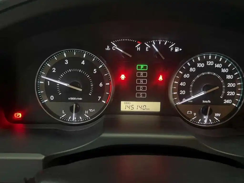 Toyota Land Cruiser — миниатюра 10