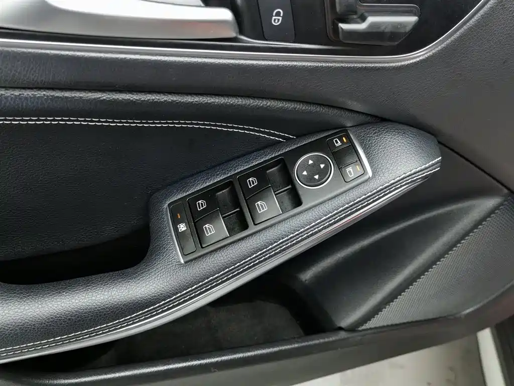Mercedes-Benz GLA 2016 GLA 200