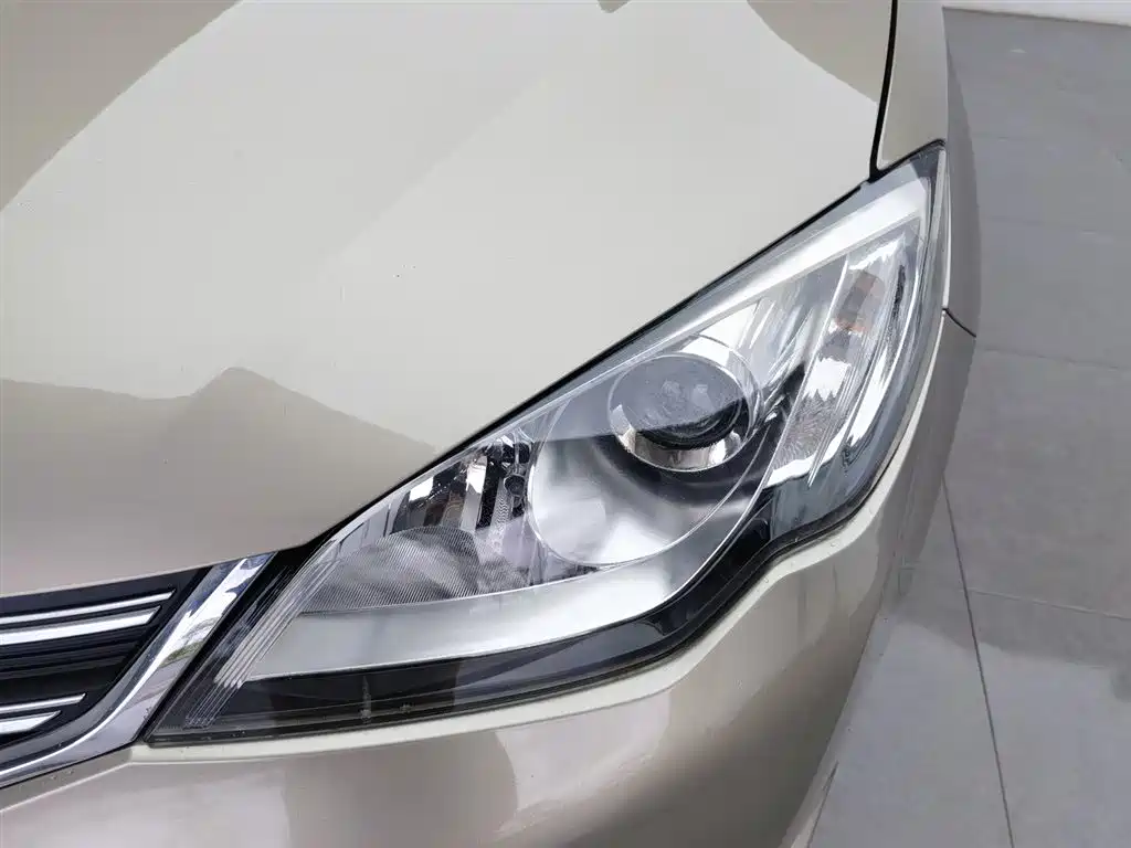 Roewe 360 2015 1.5L AT Luxury