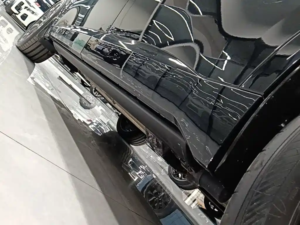 Lynk & Co 900 — миниатюра 22