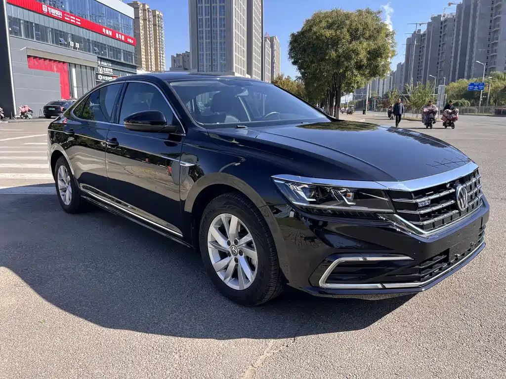 VOLKSWAGEN PASSAT NEW ENERGY