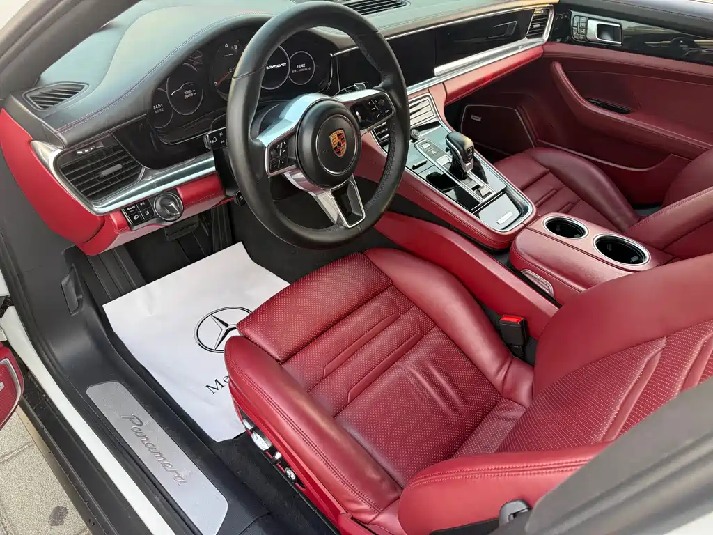 Porsche Panamera — миниатюра 9