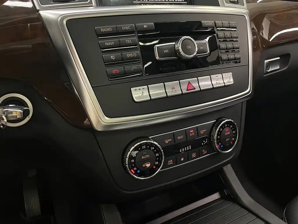 Mercedes-Benz M-Class — миниатюра 19