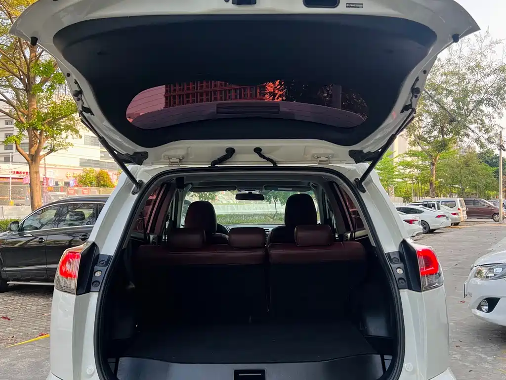 TOYOTA RAV4 RONGFANG