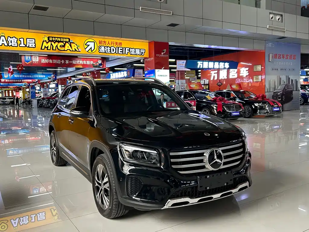 MERCEDES-BENZ GLB