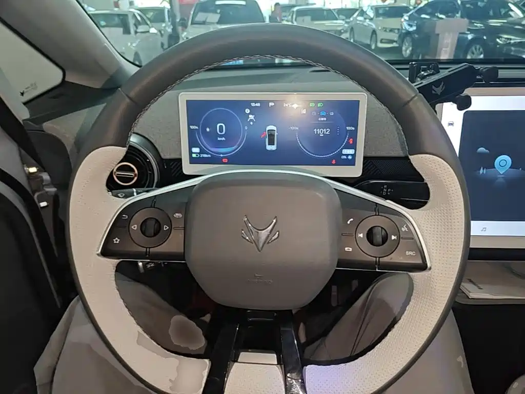 ARCFOX S — миниатюра 11
