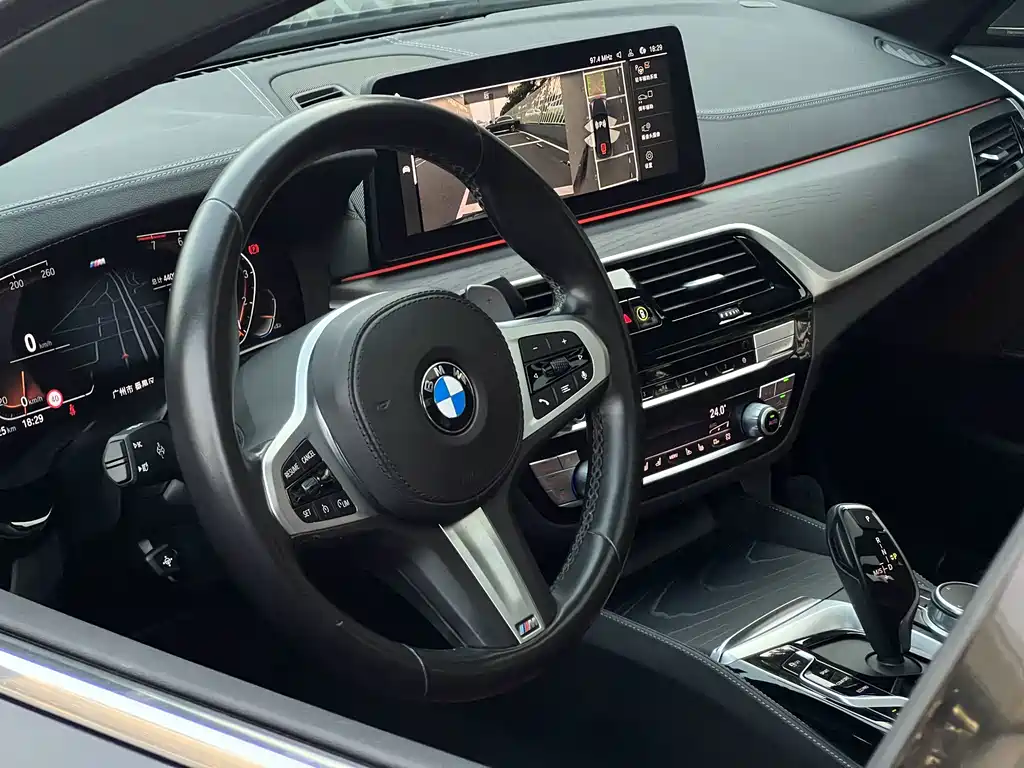 BMW 5 Series — миниатюра 29
