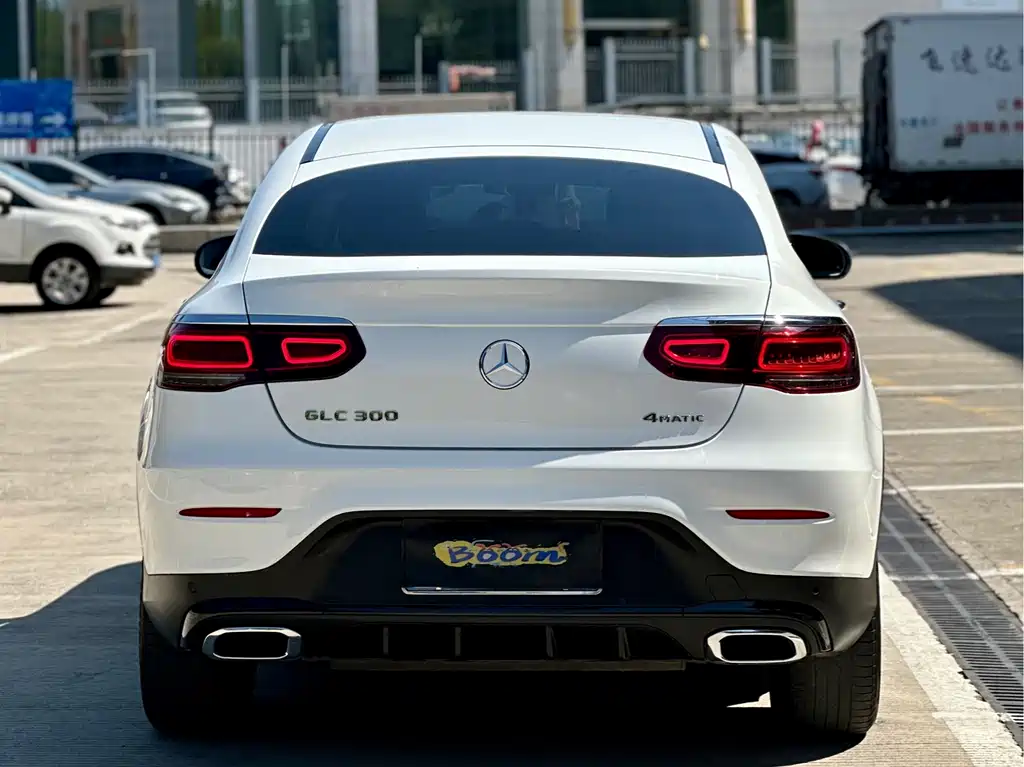 Mercedes-Benz GLC 2020 GLC 300 4MATIC SUV