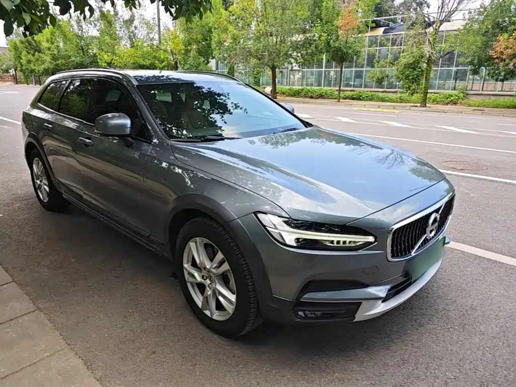 Volvo V90 — миниатюра 4