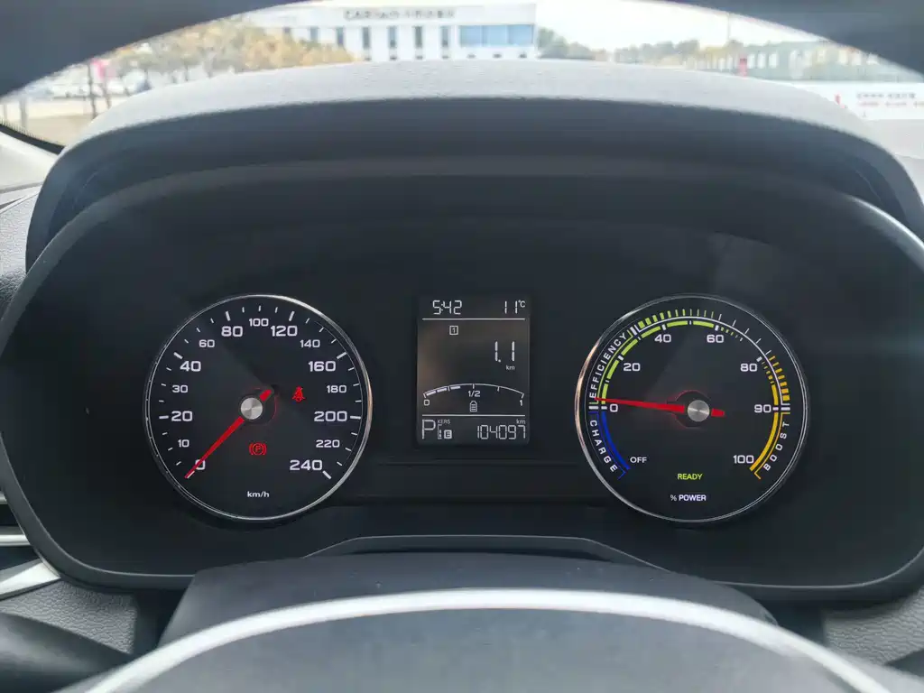 Roewe Ei5 — миниатюра 10